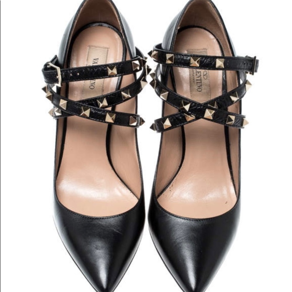 Gorgeous Valentino heels.
